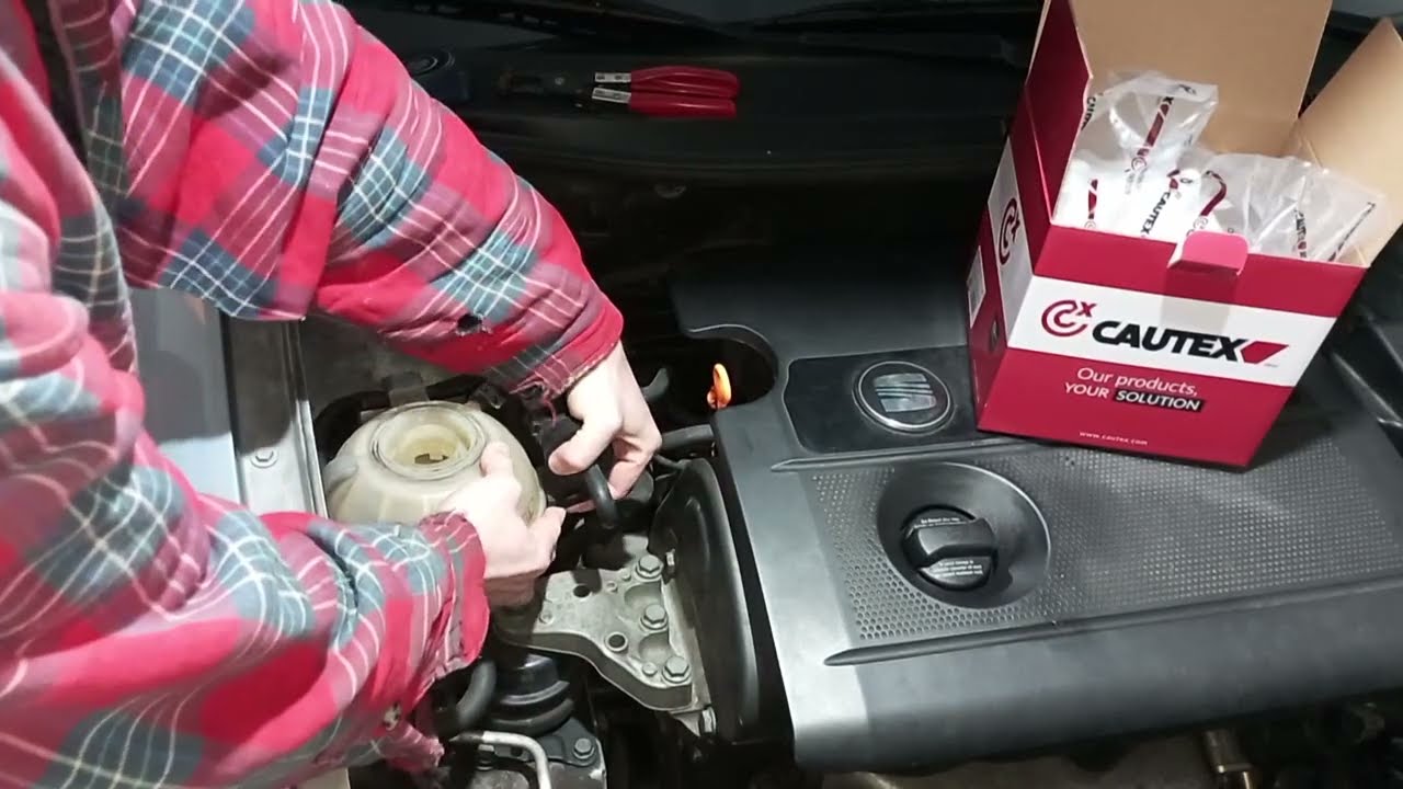 Sustitución vaso Expansión Seat Ibiza 6L 1 4 16v