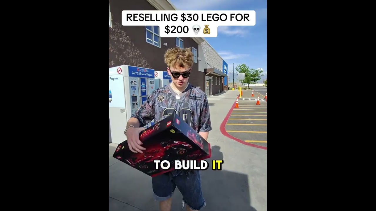 Reselling $30 lego for $200 😳Rich from reselling lego 📈 All my vendors in my bio 🤞🏾🤫 #rich #lego