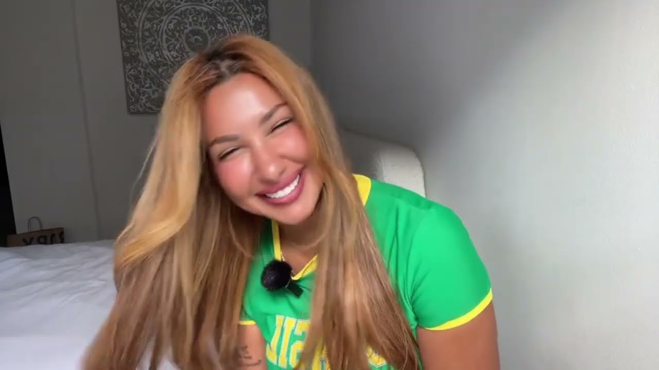 علامات في لغة الجسد تفضح الشخص المعجب فيك