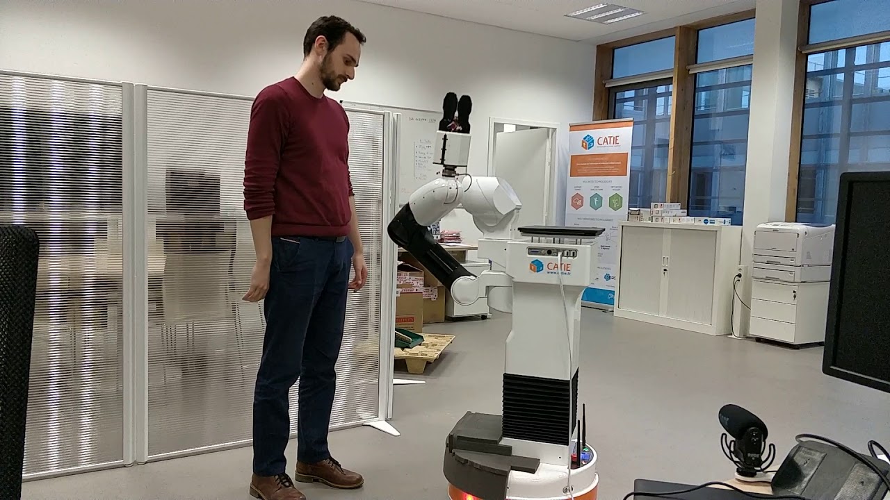 [Catie Robotics] Zero gravity arm demonstration using force/torque wrist sensor
