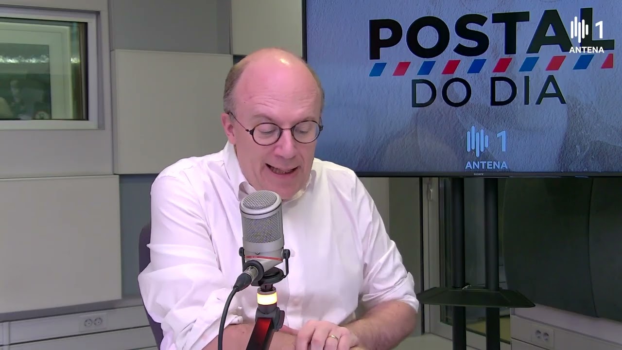 O português que foi descolonizado duas vezes | Postal do Dia | Antena 1