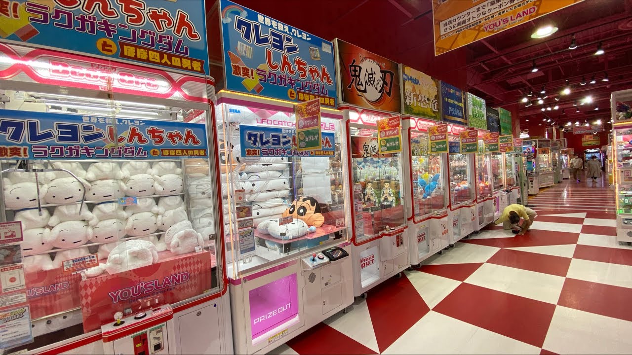 EN DIRECTO: Jugando a las maquinas ufo y gachapones  en Japón | arcade Game Center