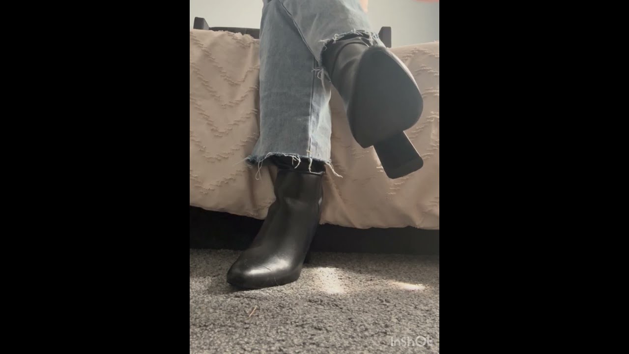 Sweaty boots after a long shift. Ignored boots candid leather heels foot play. Asmr feet dangling