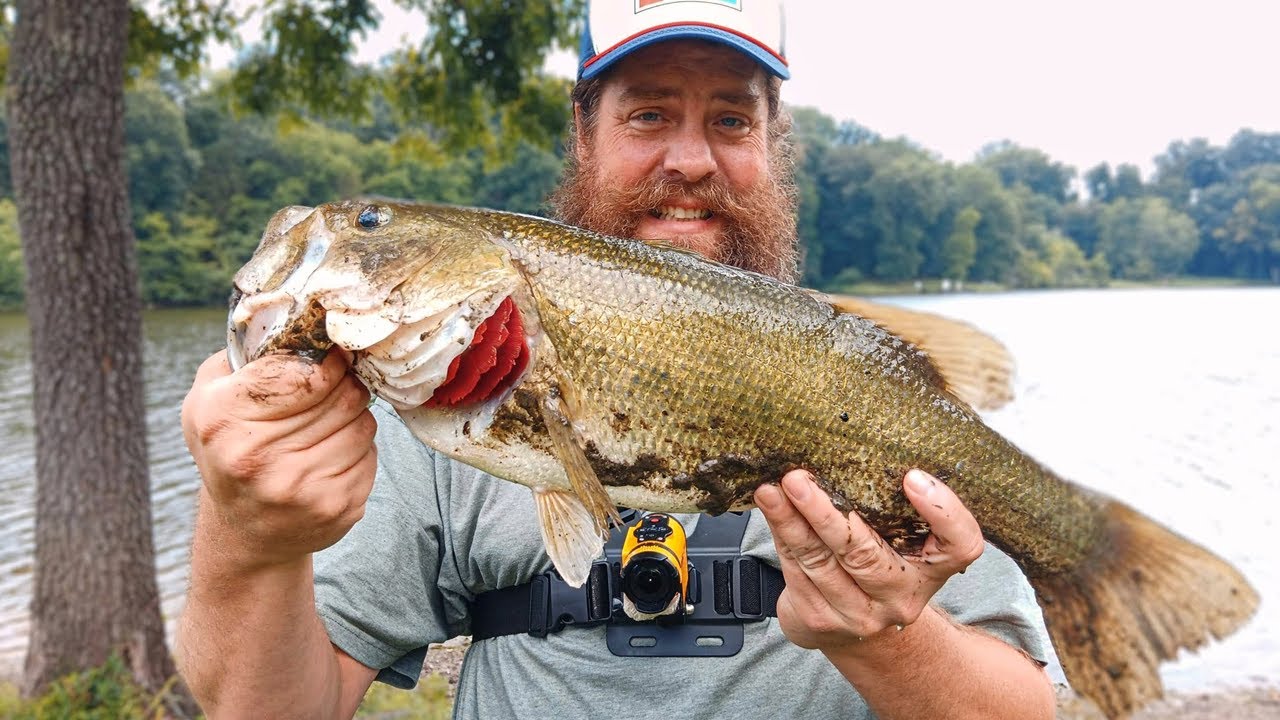 This Might Be The BIGGEST BASS of My Life! On The ULTRALIGHT!