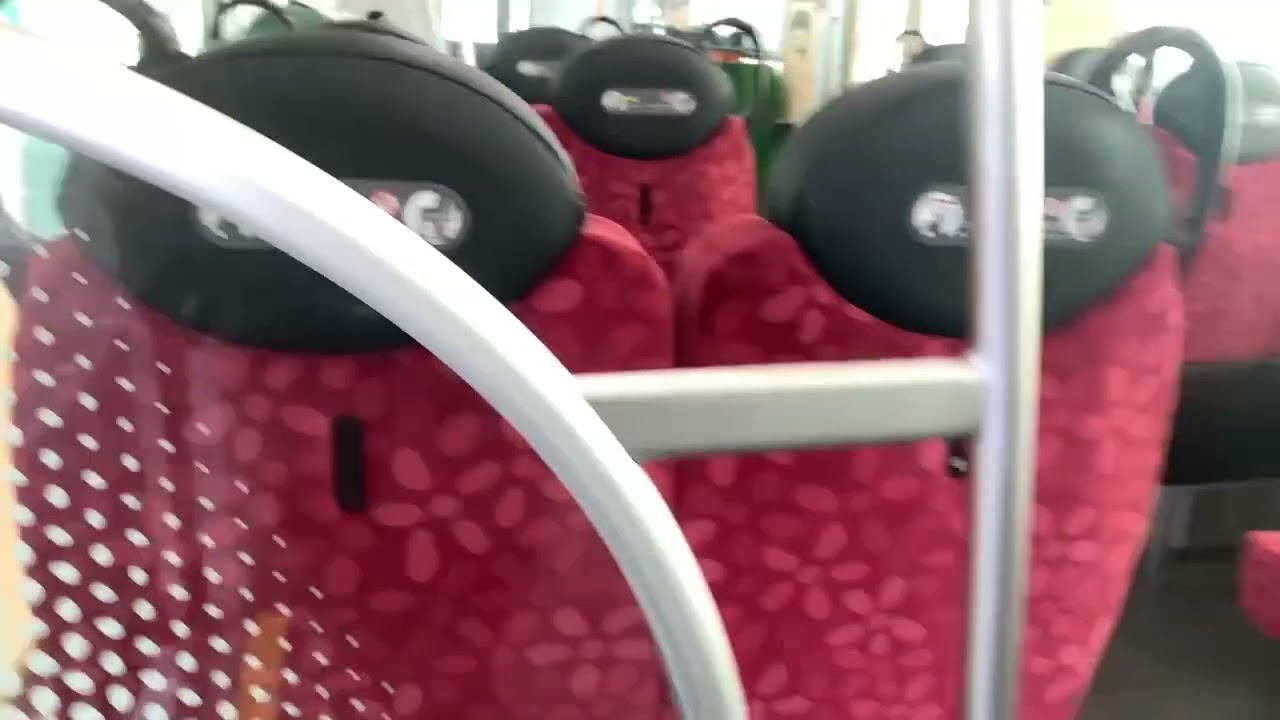 8a系の半自動ドア　平端駅