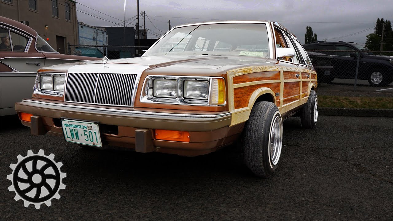 Tim's 1987 Chrysler Town & Country Wagon