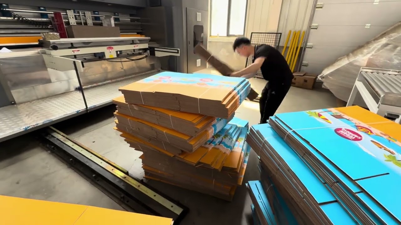 Prefeeder Automatic flexo printer slotter die cutter with auto folder gluer inline strapping machine