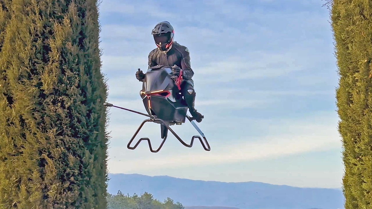 Volonaut Airbike - Flying Hoverbike Landing with Precision