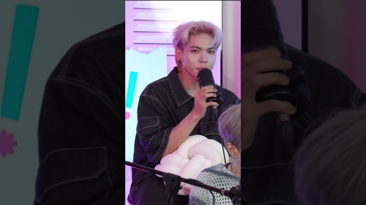 New:ID's resident lover boy and Hongdae guy lol #BlogaPlay #KHangout #New_ID