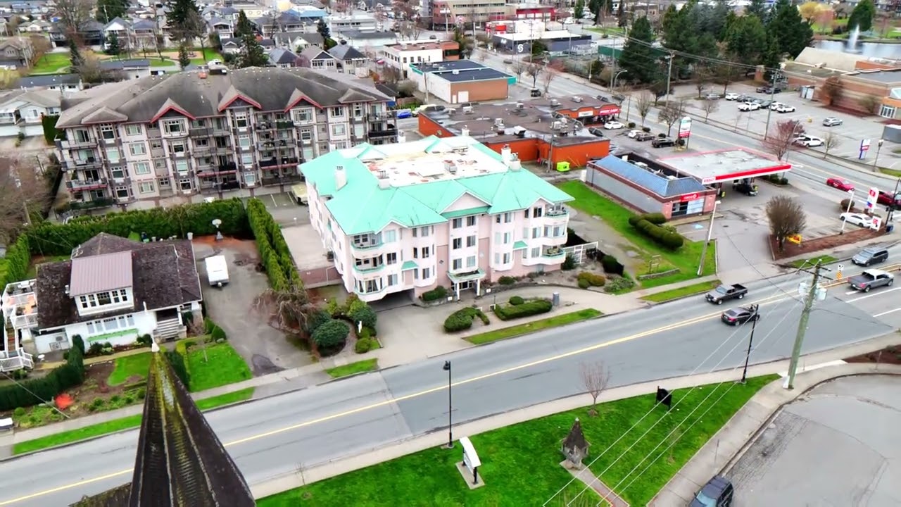 2 Bed + 2 Bath Condo in Chilliwack | Walk to District 1881 | 1,033 Sq Ft