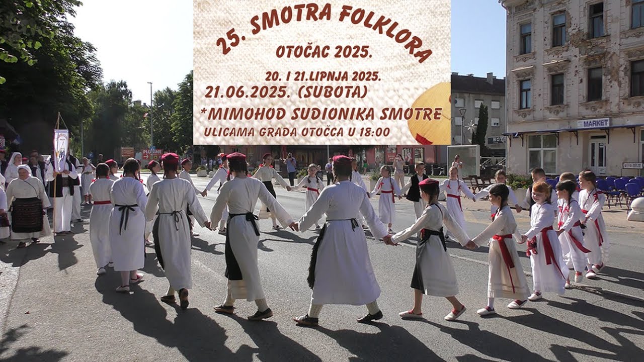 Mimohod sudionika smotre folklora Otočac