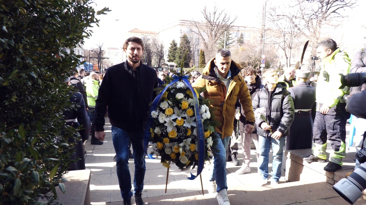 ПФК Левски почете паметта на Апостола