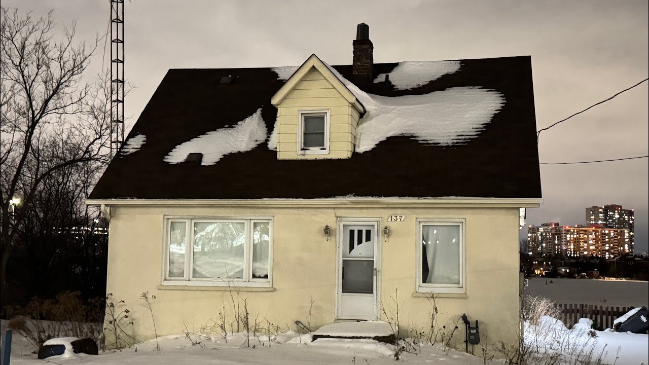 EXPLORING an ABANDONED 1937 Cape God Style Home Left Behind With Power - XPLORER 162