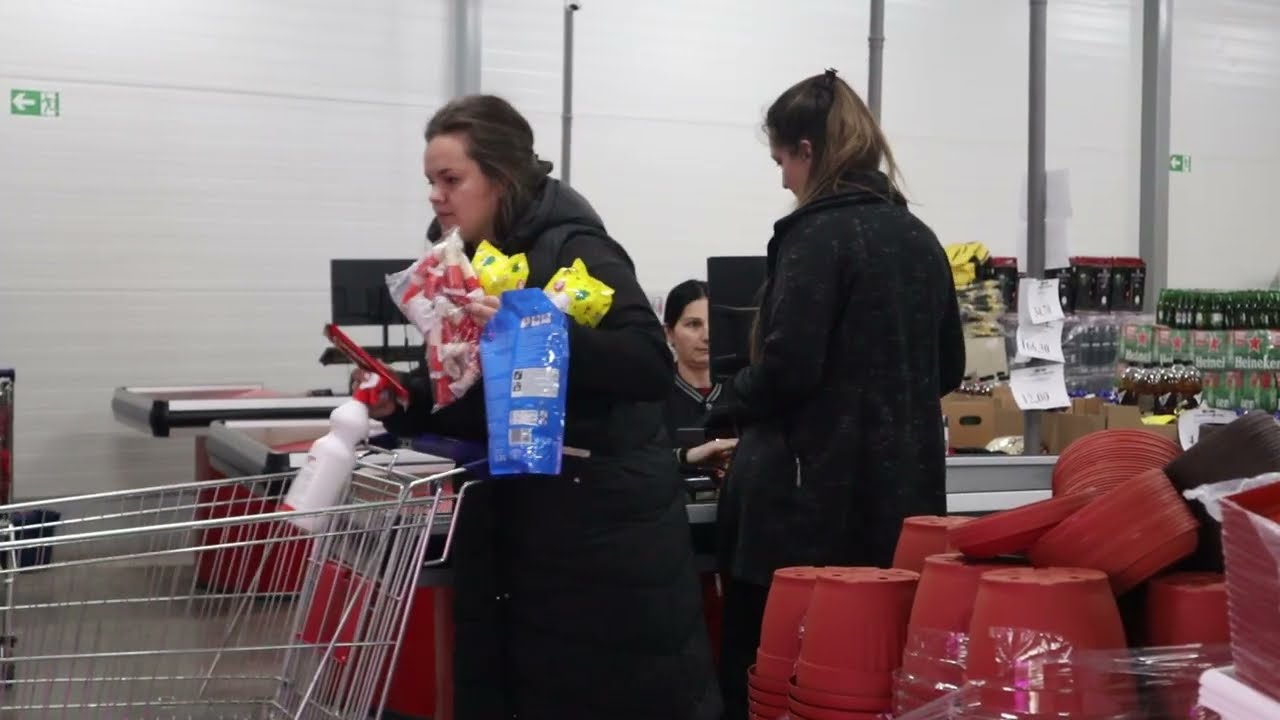PRILOG VRT - MLEKO, JAJA i RUSKA SALATA NA AKCIJI u SVETOFORU