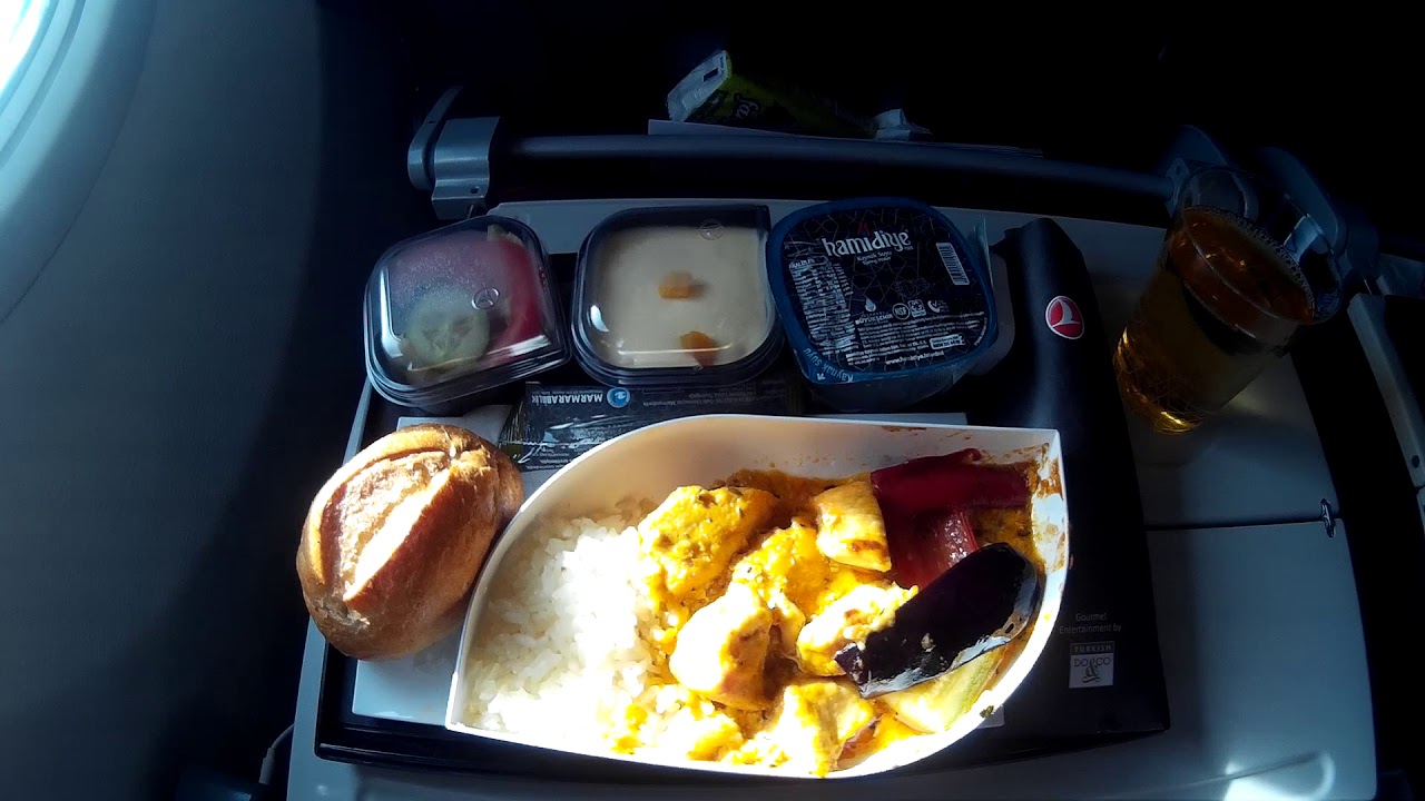 Trip report: Turkish Airlines Boeing 737-900ER | Istanbul (IST) -  Madrid (MAD)