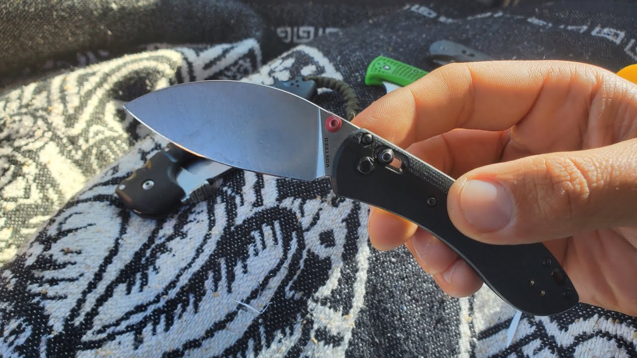 Vosteed Mini Nightshade is a Perfect Knife.