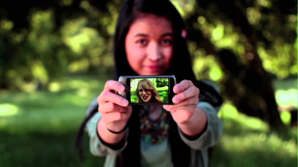 Bridgit Mendler - We Can Change the World