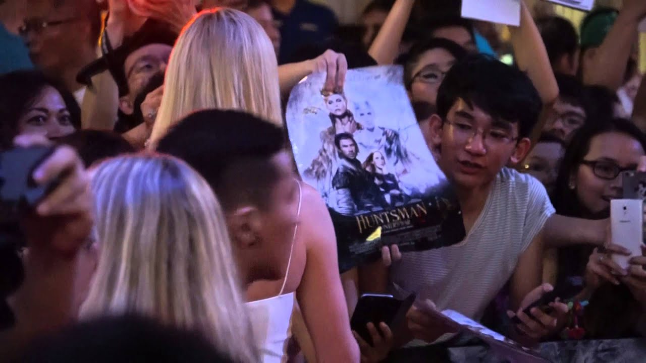 Singapore, Universal Studios, Charlize Theron walking the Red Carpet for the Huntsman Winter's War