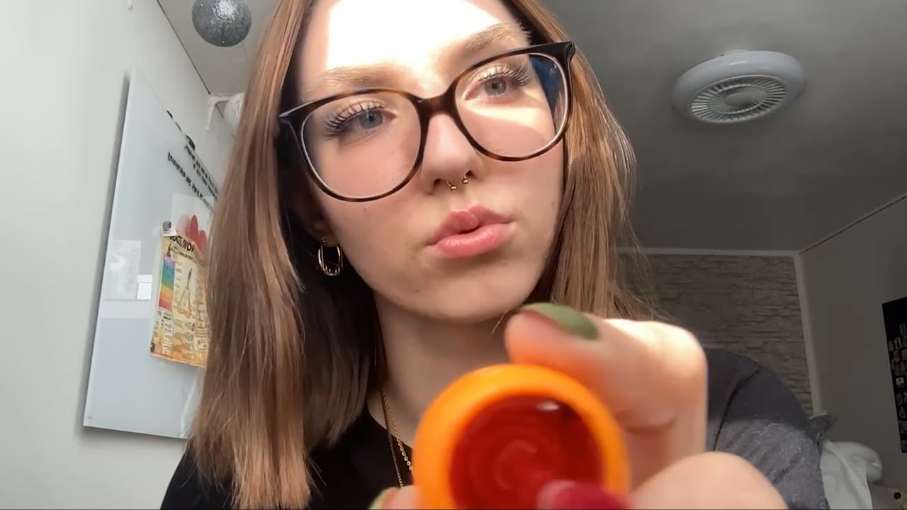 Asmr ~ Doing your makeup 💄 (Hair brushing, perfume, nail polish 💅🏼)