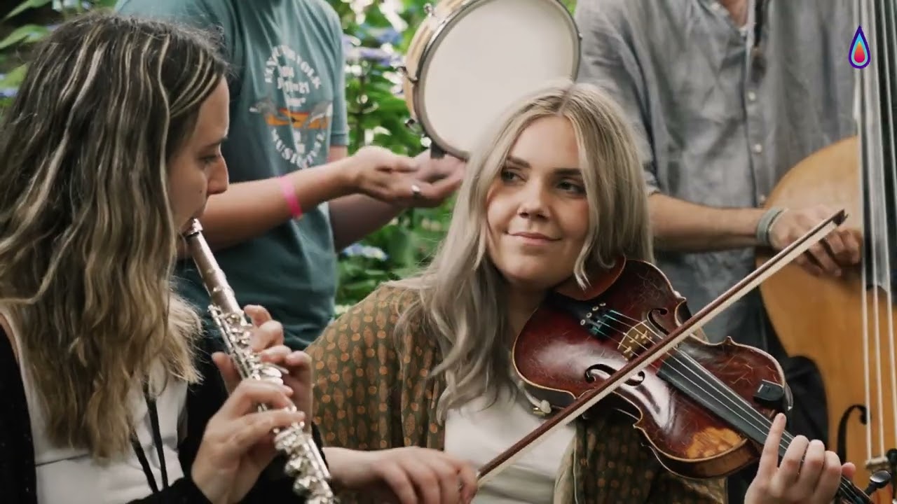 FRÄNDER: Combining Modern Music Influences with the Sounds of Tradition | Music Interview 2024