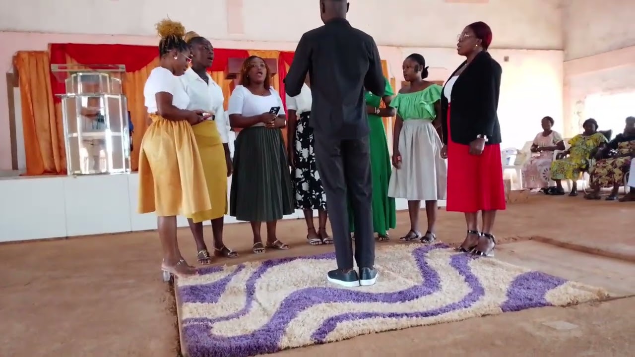 Culto dominical da igreja local de água viva cazengo 