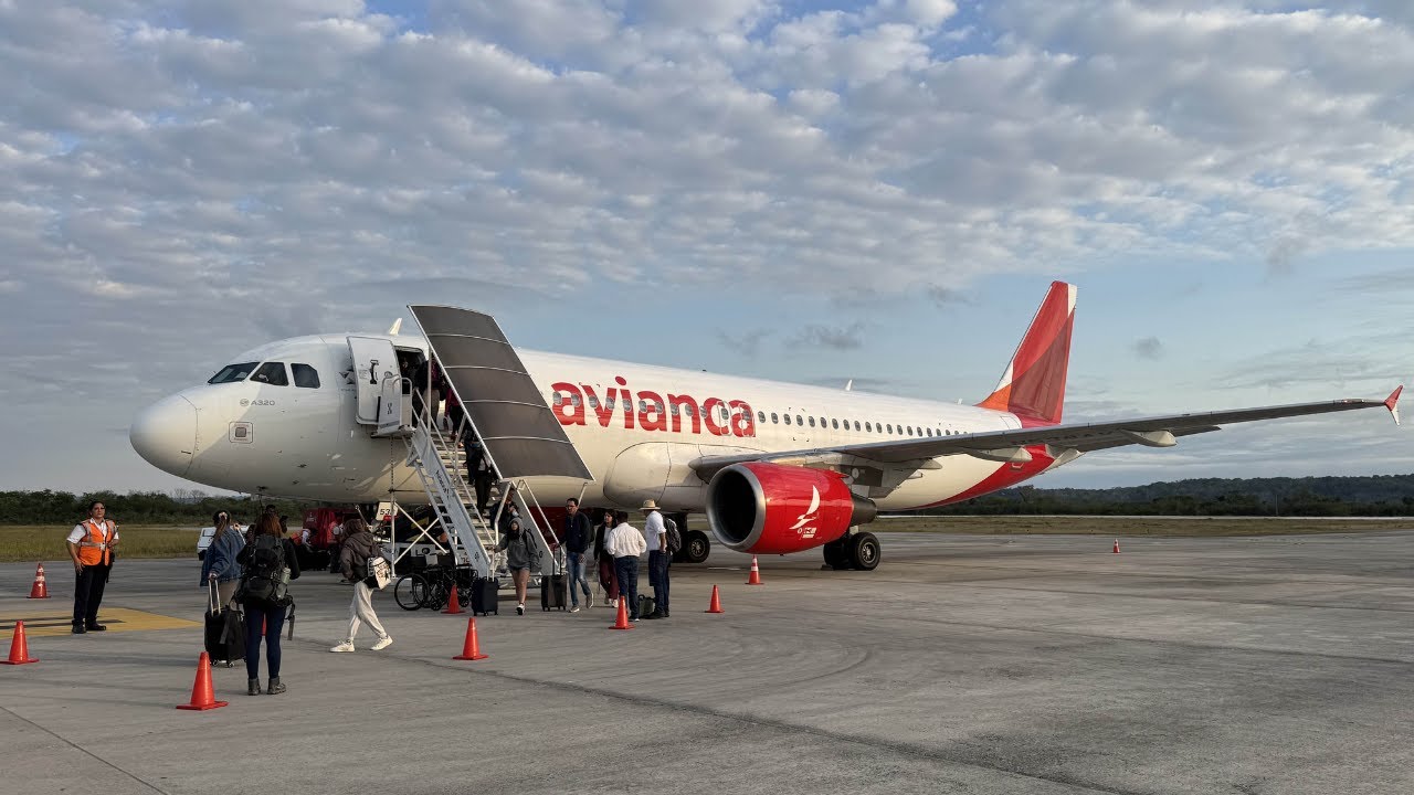 FLYING AROUND GUATEMALA WITH AVIANCA