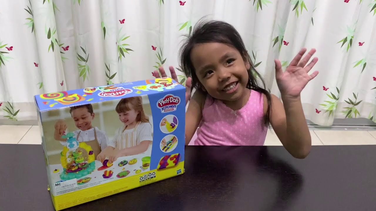 UNBOXING PLAYDOH KITCHEN Creations Sprinkle Cookies