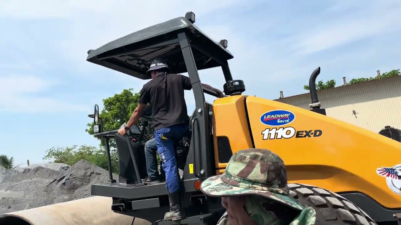 CASE 1110EX-D by Leadway/ Thailand 
