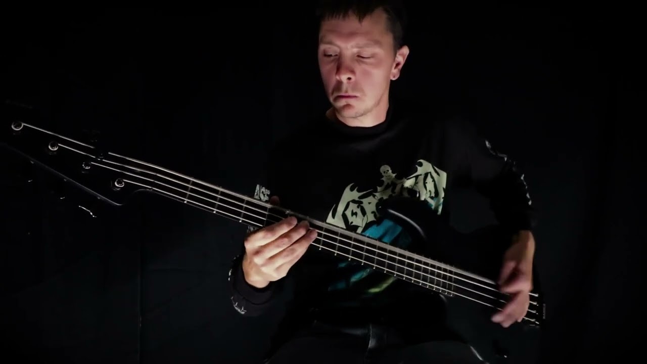 Carrion - Cofagrigus (Bass Playthrough)