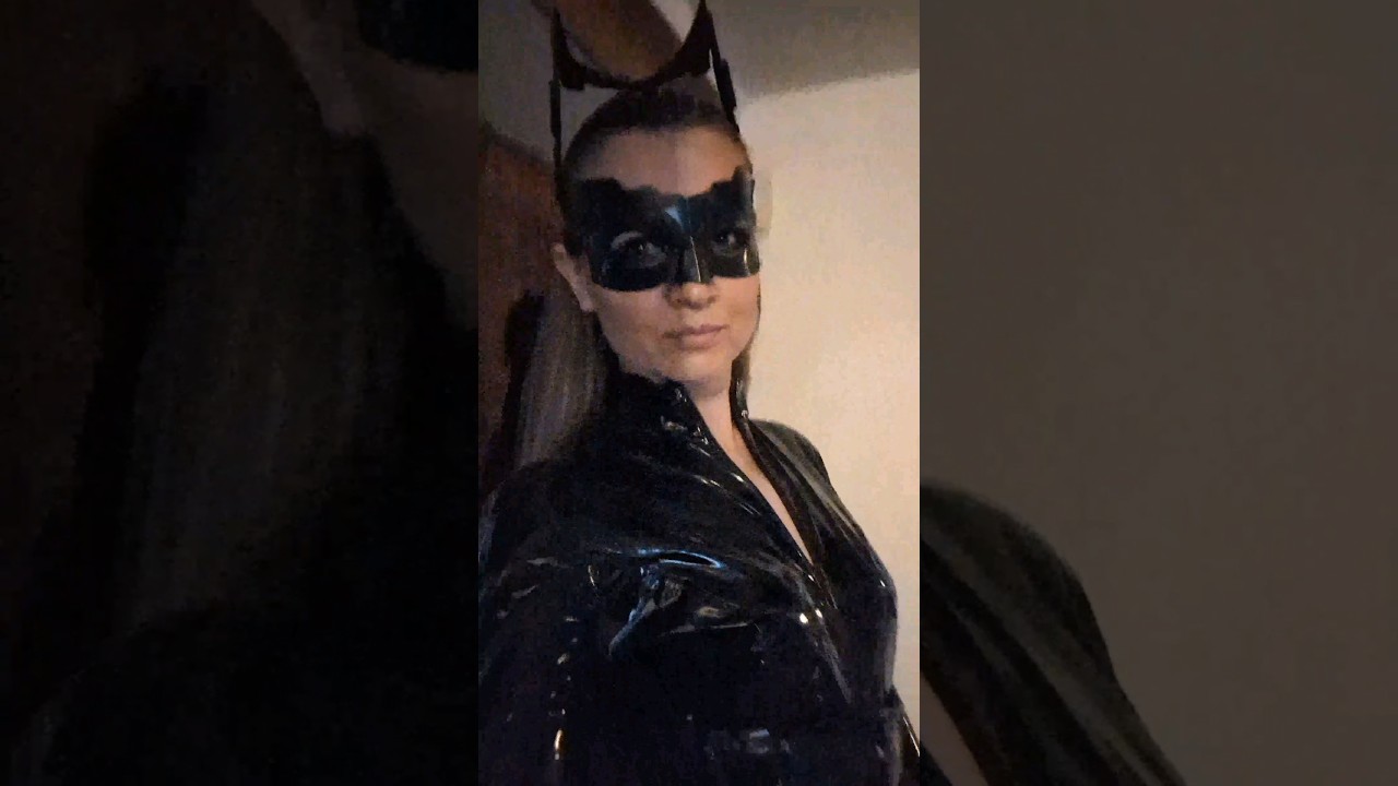 Catwoman cosplay #catwoman #cosplay #cosplayer #catsuit