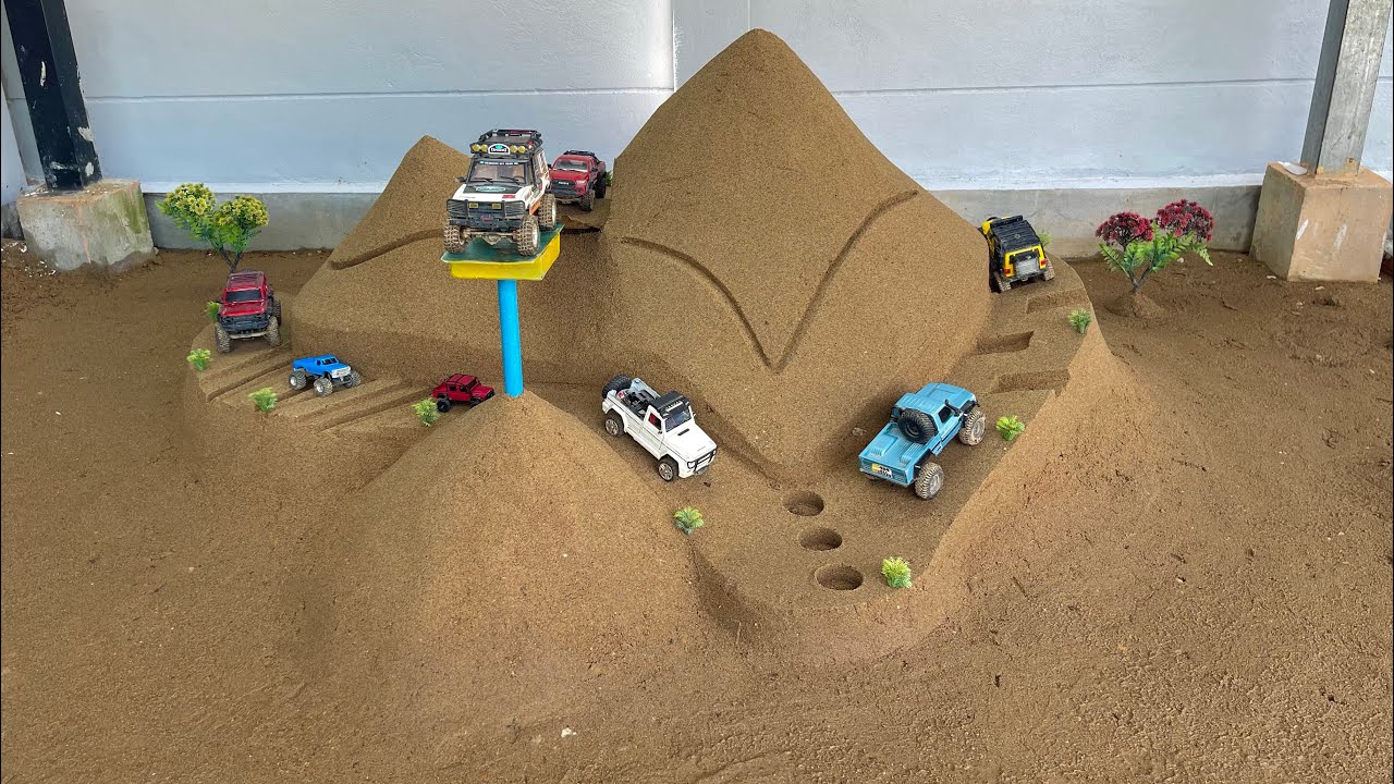 Small vs. Big RC Cars &ndash; The Ultimate Mountain Obstacle Challenge&hellip;