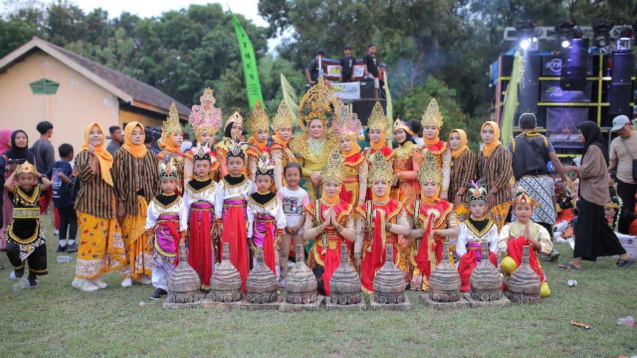 KARNAVAL DS PLOSOSARI (Warga RT 01 RW 01 Dsn Tirim) Viral!!