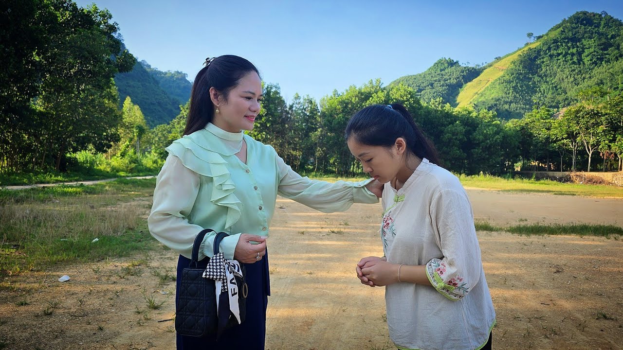 Thanks to the help of a strange woman - saving the life of an unfortunate person || Ly Tieu Hely