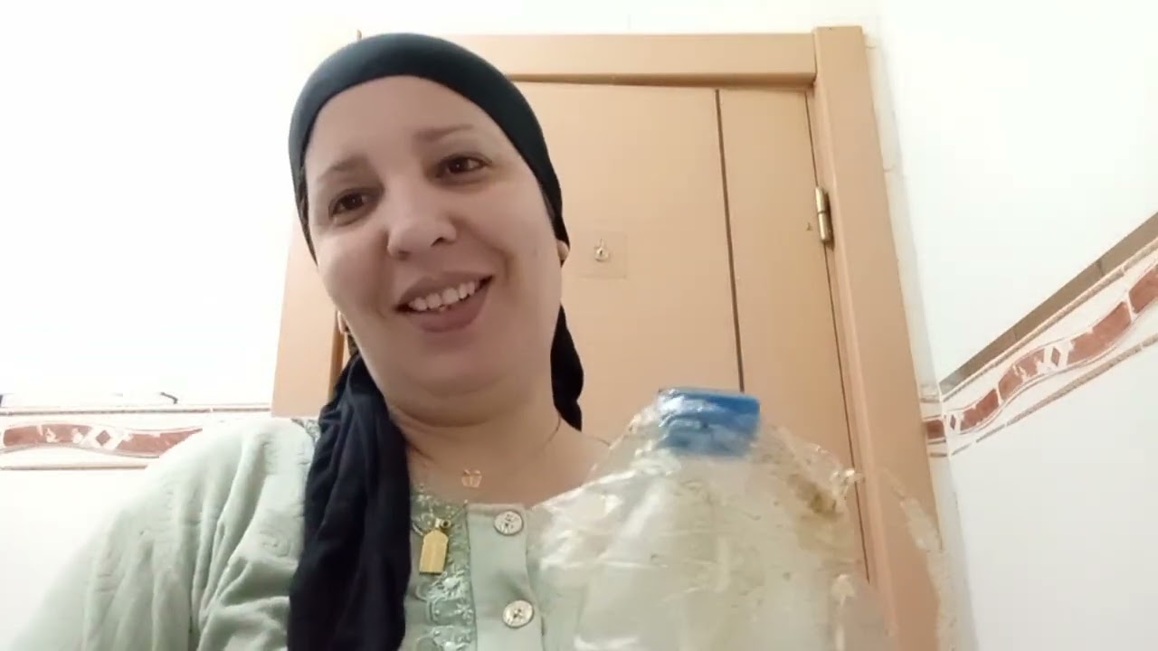 وصفه ديال الشعر واعره بزاف ما تتخليش الشعر يبقى يطيح جوج مكونات فقط