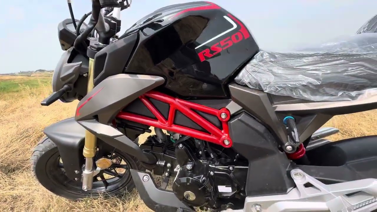 Самый крутой спортивный мопед RS50, мотоцикл на минималках 