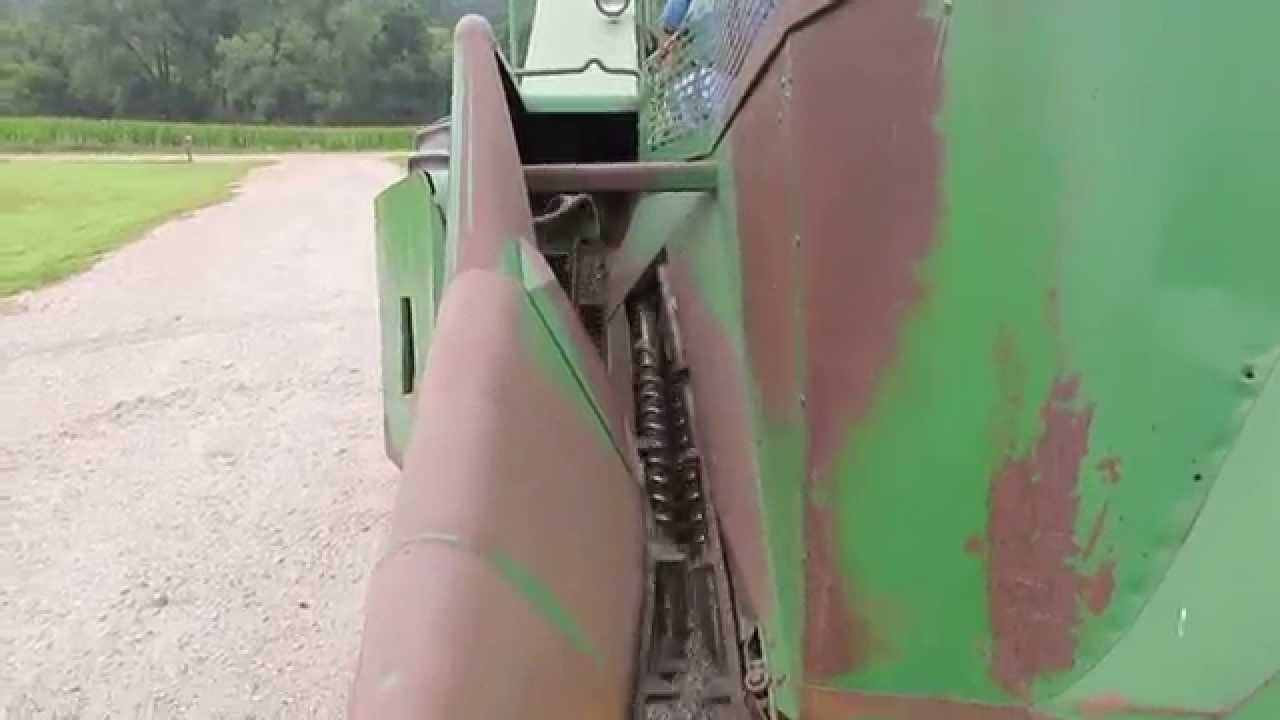 John Deere 237 2 Row Mounted Corn Picker,