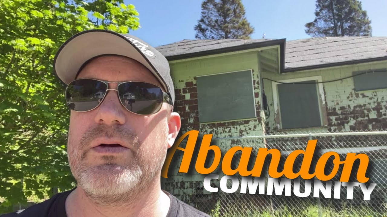 Why Did 200 People Abandon This Oil Refinery Town?