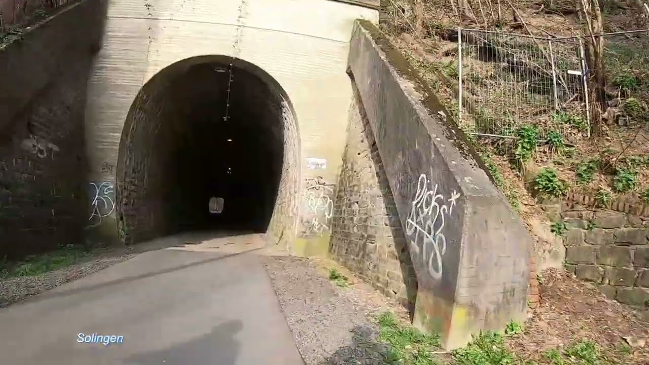 Solingen-Korkenzieher-NordbahnTrasse-Ruhrtal Radweg-RS1 93km-Duisburg 20220329