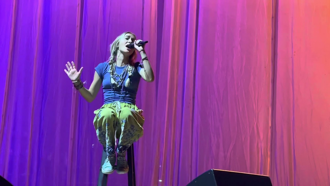 Lauren Daigle (new, live), You Lead Me