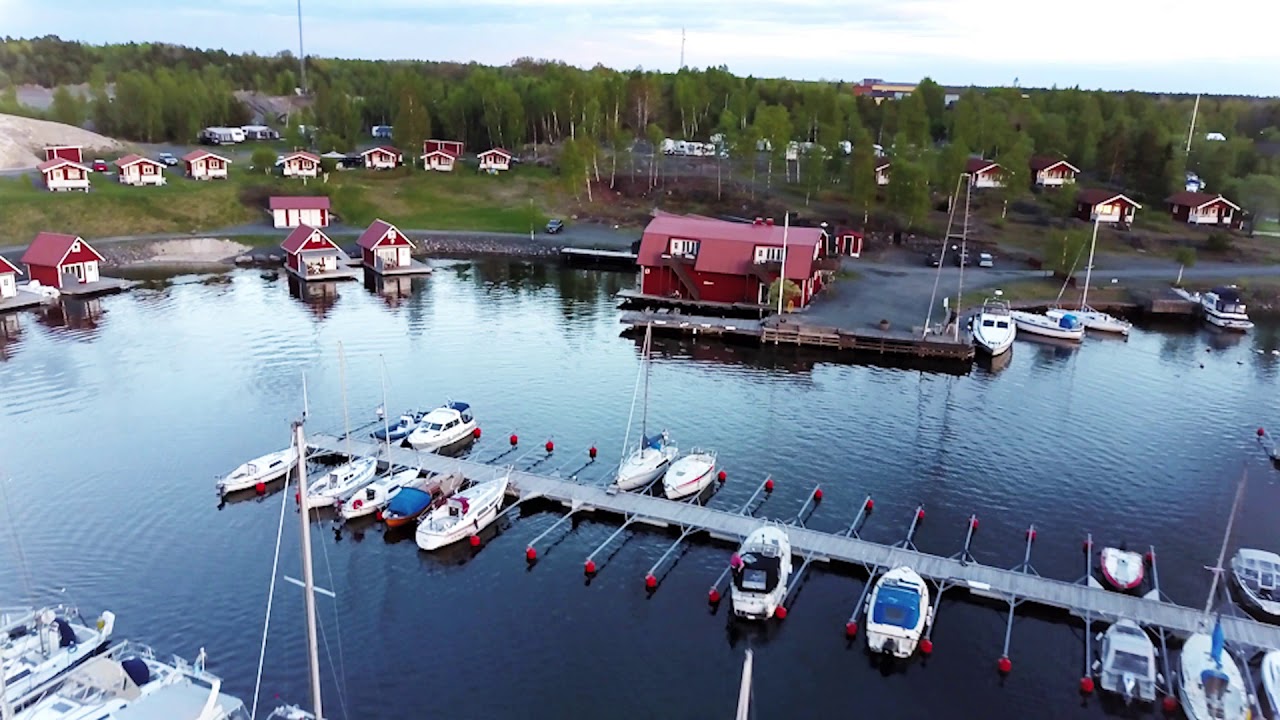 Vy över Herrängs Marina
