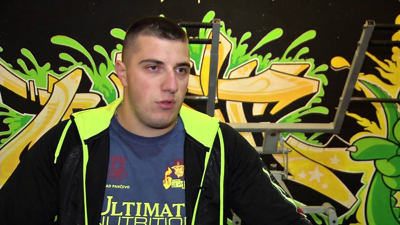 infakt-05112014 Ivan Veselic uspesan u obaranju ruke