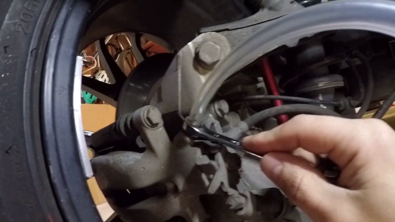 2G2M - Flushing brakes on the R56 Mini Cooper S