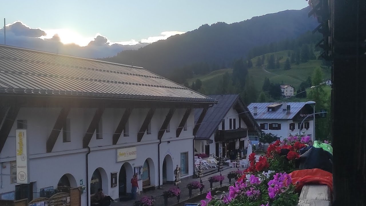 🇮🇹Cortina d'ampezzo @anna.statnik #travel #travelvlog #cortina #italy #dolomites #alps #mountains 