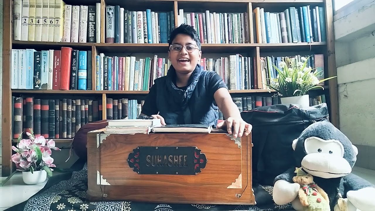 আছেন আমার মোক্তার আছেন আমার ব্যারিস্টার। গান পরিবেশনায় আরশ। 