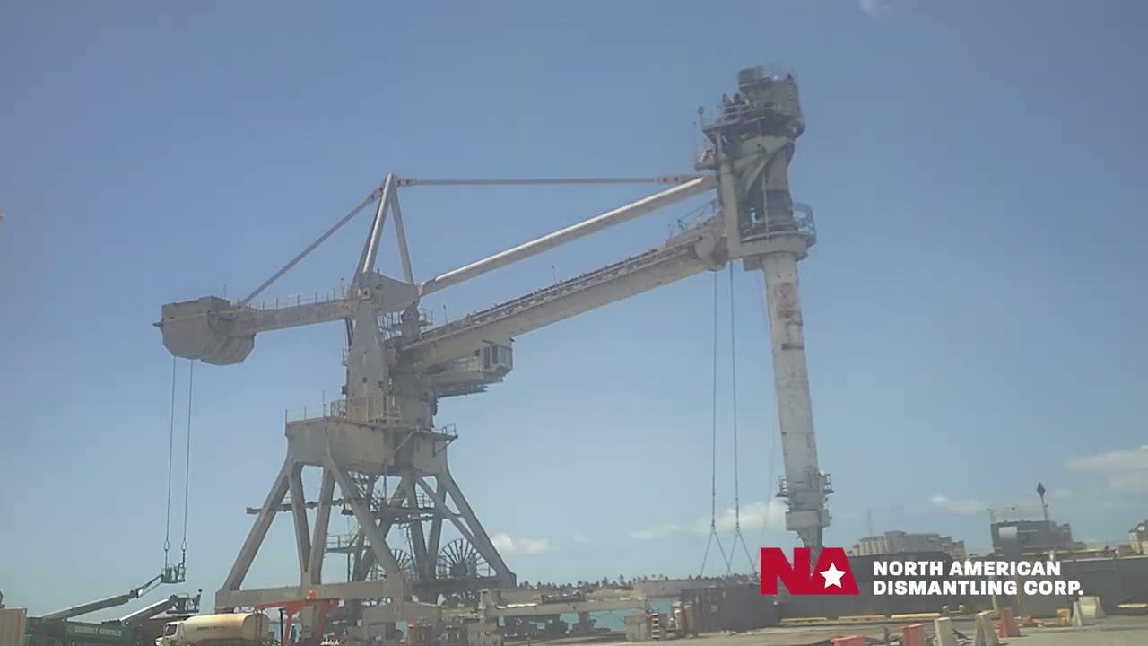 Continuous Ship Unloader Disassembly