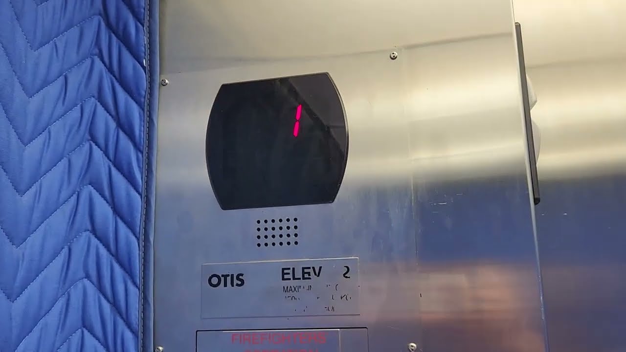 Otis Series 5 Hydraulic Elevators - Southern Self Storage - North Port FL
