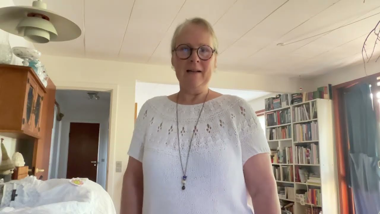 Strik og sludder #229 Jeg hilser kort på og så er der en lille demo på livet uden cbd + grøn mohair