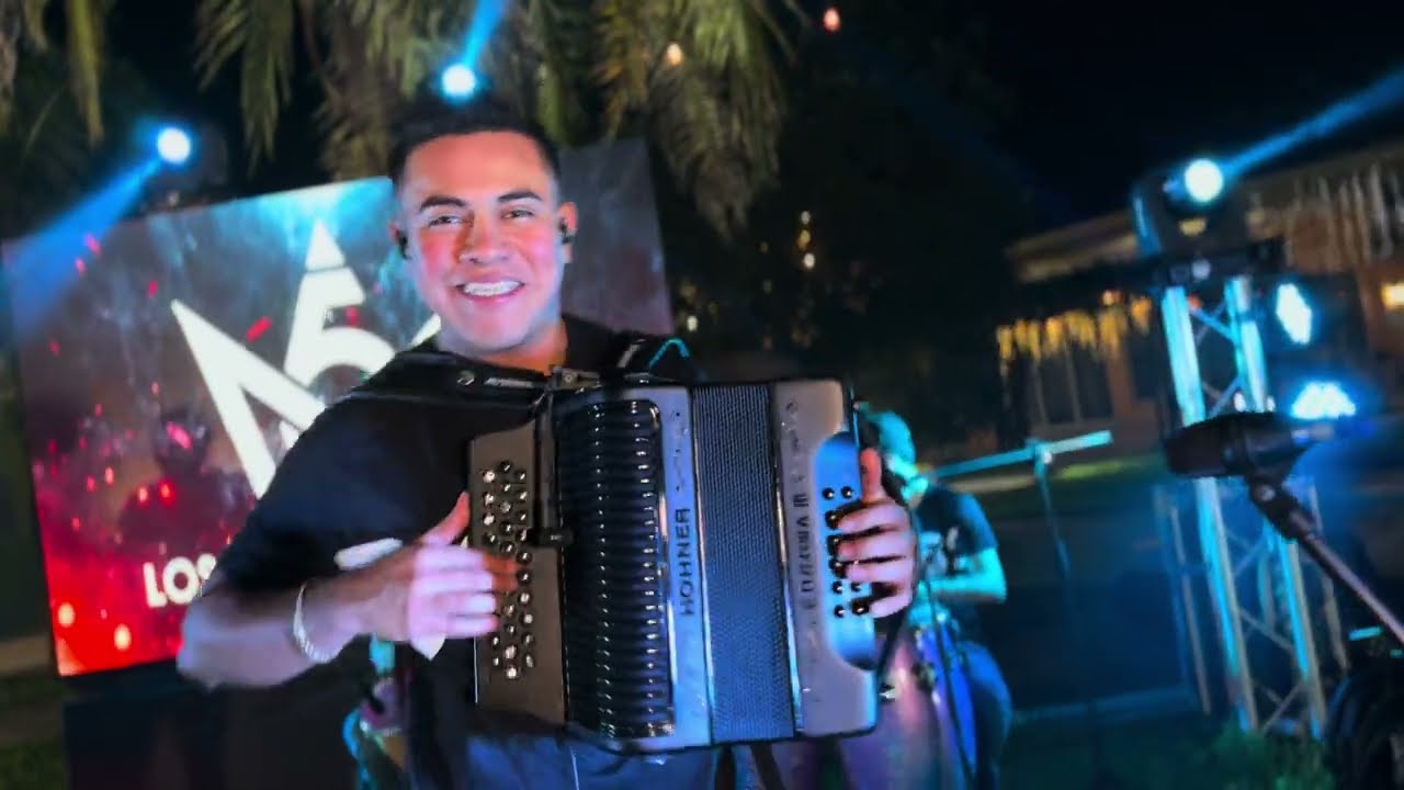 HOMENAJE A JORGE CELEDON - LOS 5 MUÑECOS