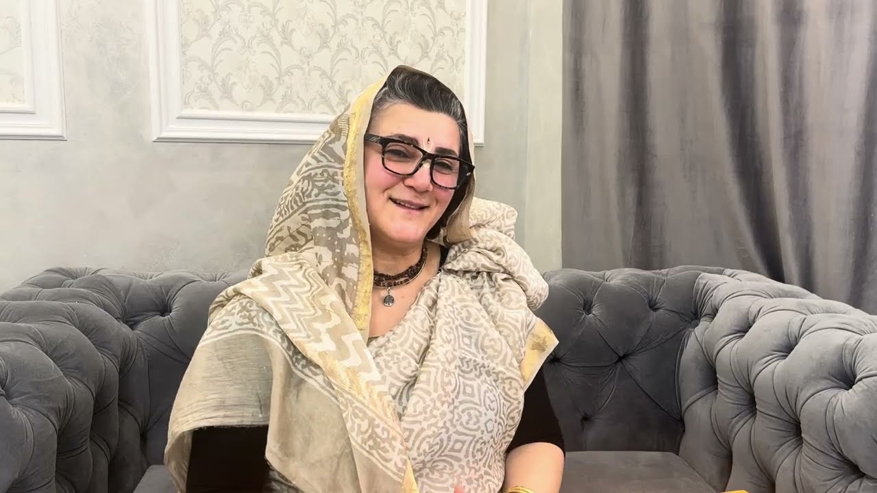 День явления Адвайта Ачарьи. Амритамайи дд 25.01.26