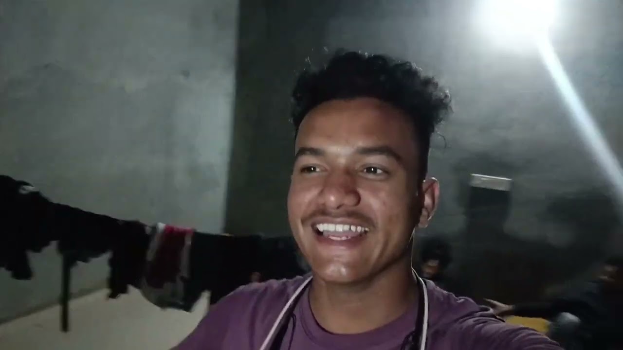 Aaj akhlak  bhai ko station per Le ne Gaye 